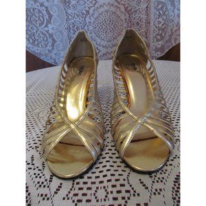 Retro Vintage Massimo Cage Spool Heel Gold Size 8